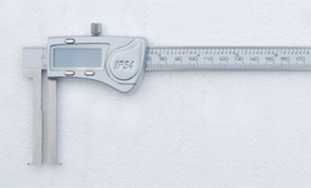 IP54防潮扁头内沟槽数显卡尺